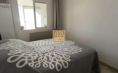 Soleado apartamento en la Sierra de Altea, con bonitas vistas.